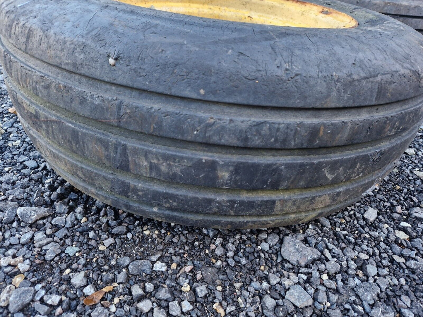 Massey Ferguson MF 128 MF128 Baler LH Left Wheel and Tyre 10.5 / 65 16 inch