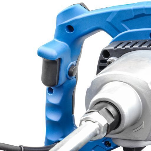 Hyundai Paddle mixer with trowel set