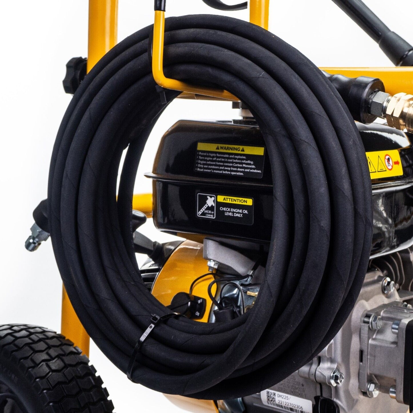 JCB Petrol Pressure Washer 3100psi / 213bar powerful 7.5hp MADE FOR THE TRADE!