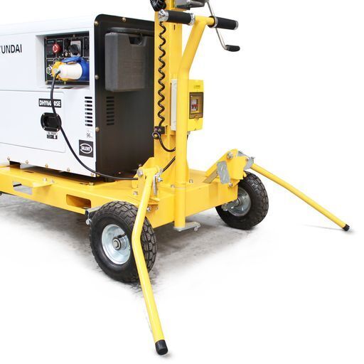 Hyundai Evopower 600W LED Mobile Lighting Tower With 5.2kW Diesel Generator